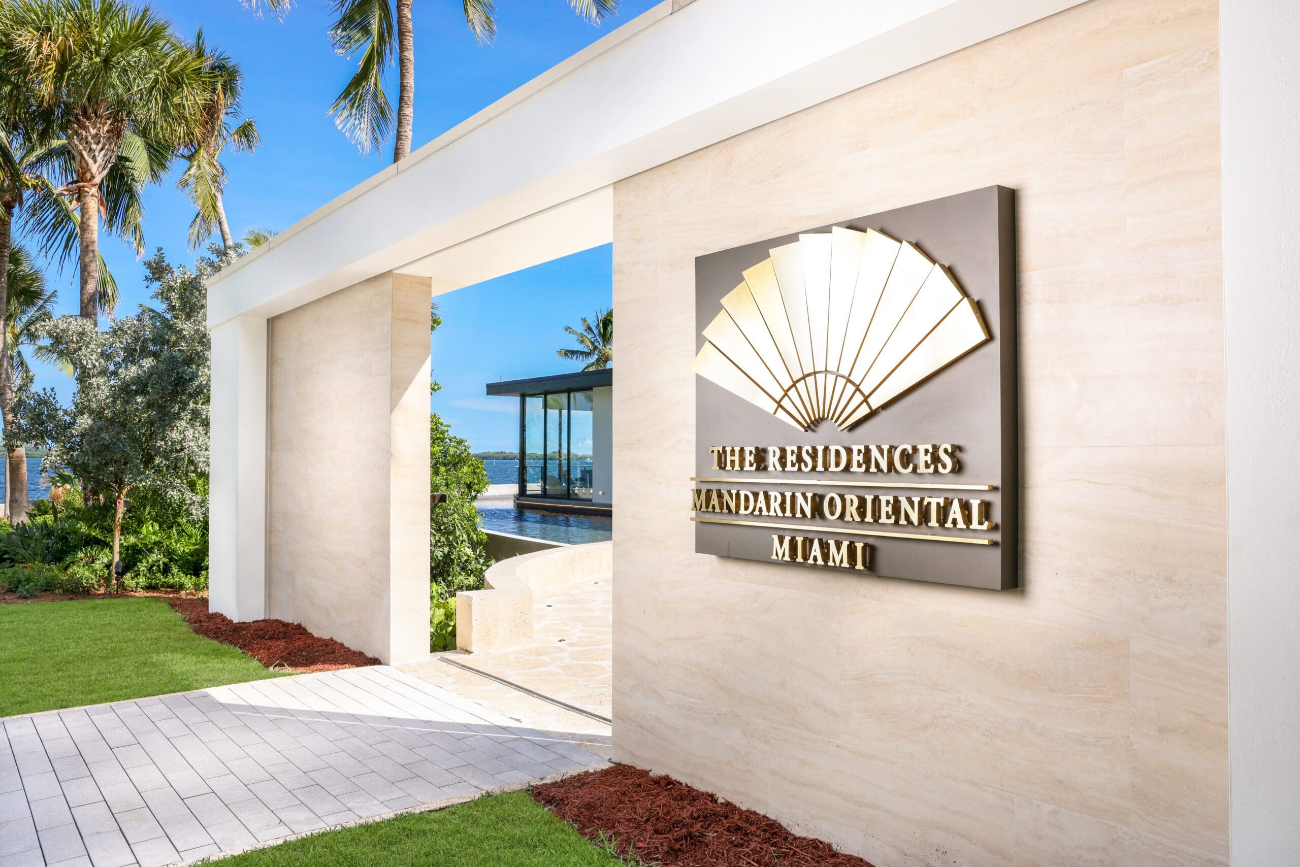 The Residences at Mandarin Oriental Miami_002_EXTERIOR The Residences at Mandarin Oriental Miami_002_EXTERIOR