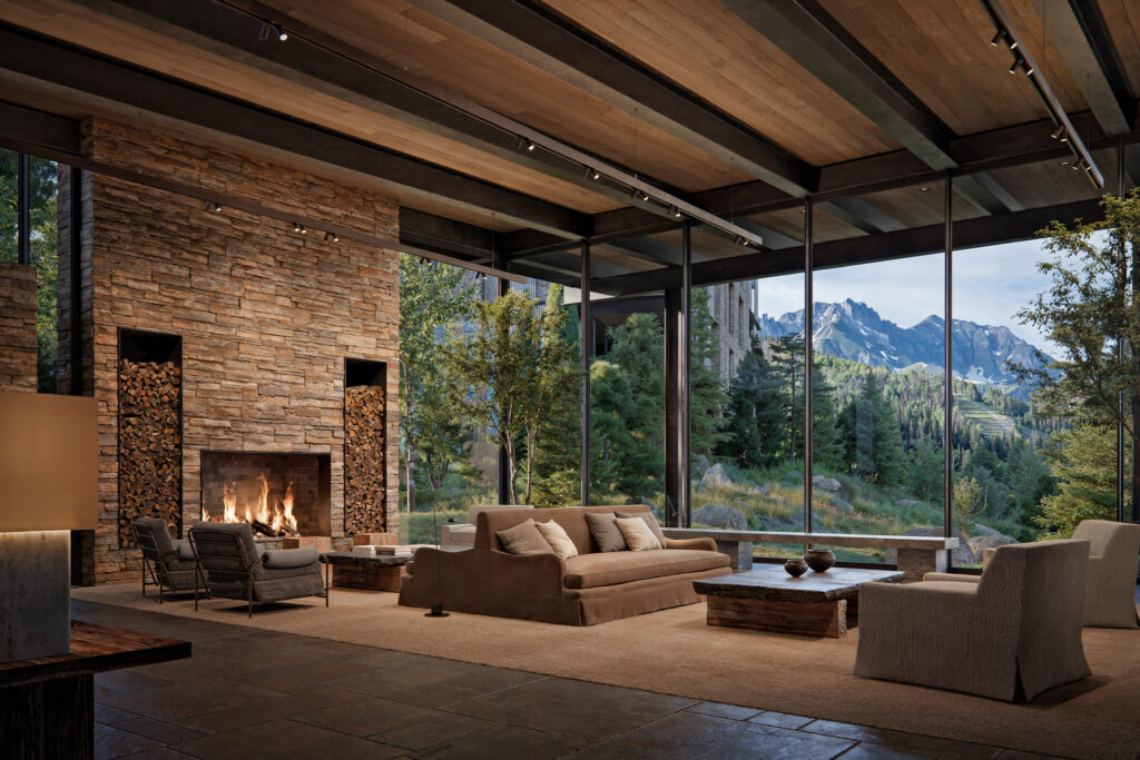 Hitting the Slopes: Four Seasons and Waldorf Astoria Stake Their Claim on Ski Country's Next Frontier Four Seasons Resort and Residences Telluride