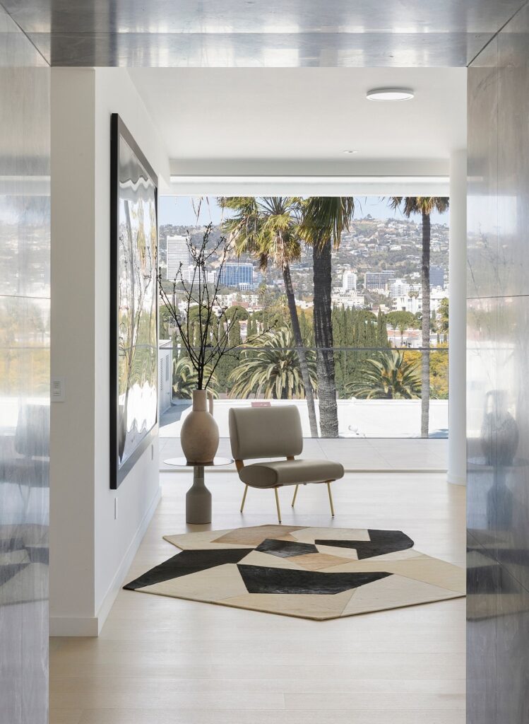 The New Golden Triangle Beverly Hills Goes Vertical