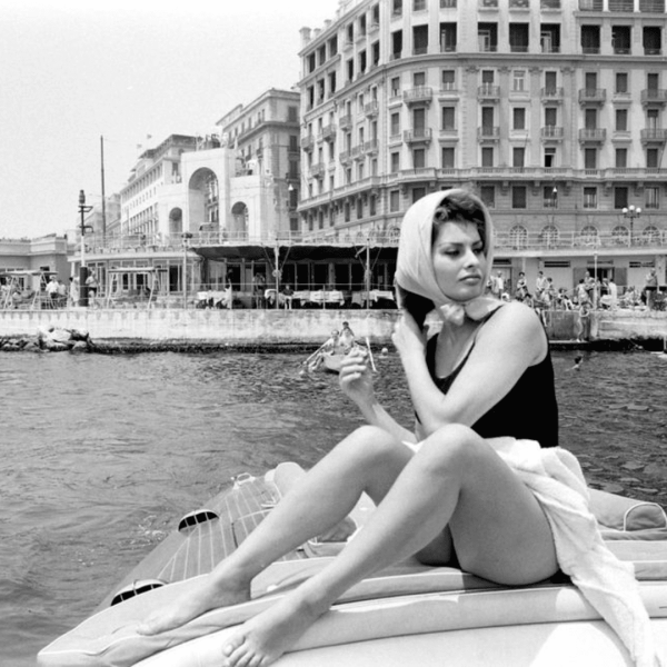 1950s: The Dolce Vita Era The legendary Carlo Riva took the helm, bringing Riva into the global spotlight. His creations, like the Ariston and Tritone models, became synonymous with Italian glamour.