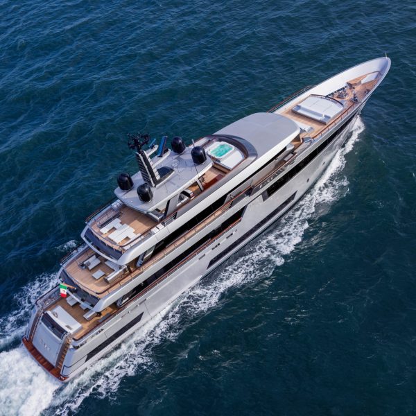 2021: The Riva Superyacht Division
Riva unveiled its Superyacht Division, dedicated to creating yachts over 50 meters, marking a new chapter in the brand’s legacy.