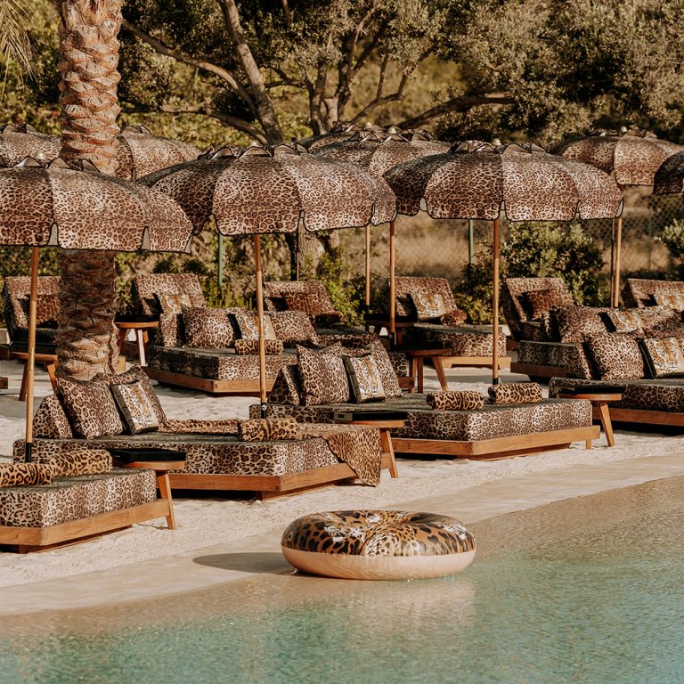 dolce-and-gabbana-resort-2025-takeover-beach-club-banner-3